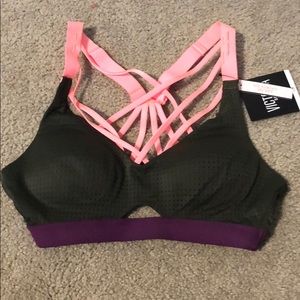 VS Sports Bra